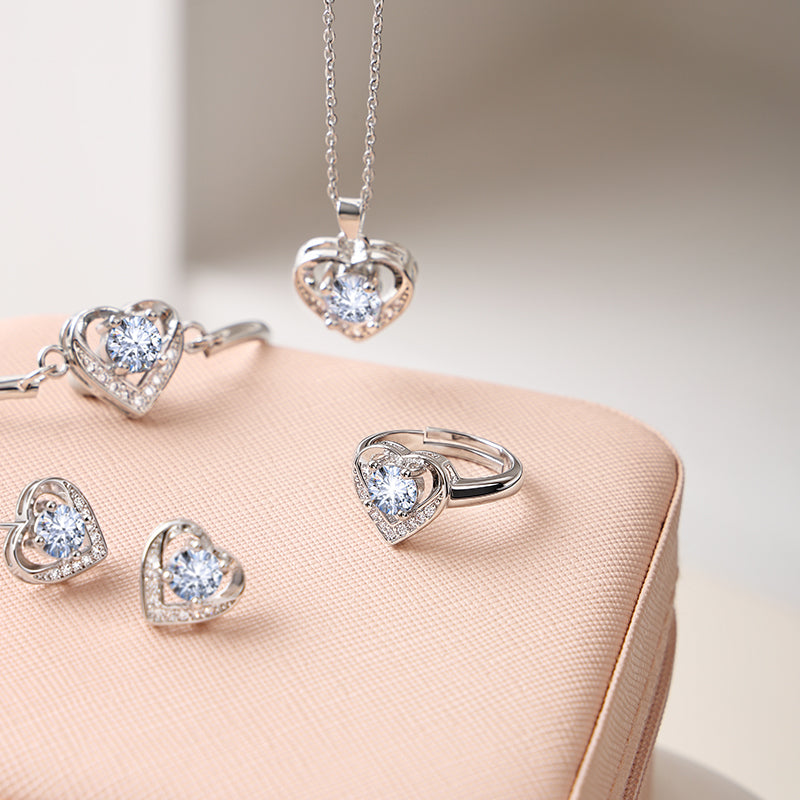 Love Accessories Jewelry Set With A Jewelry Box