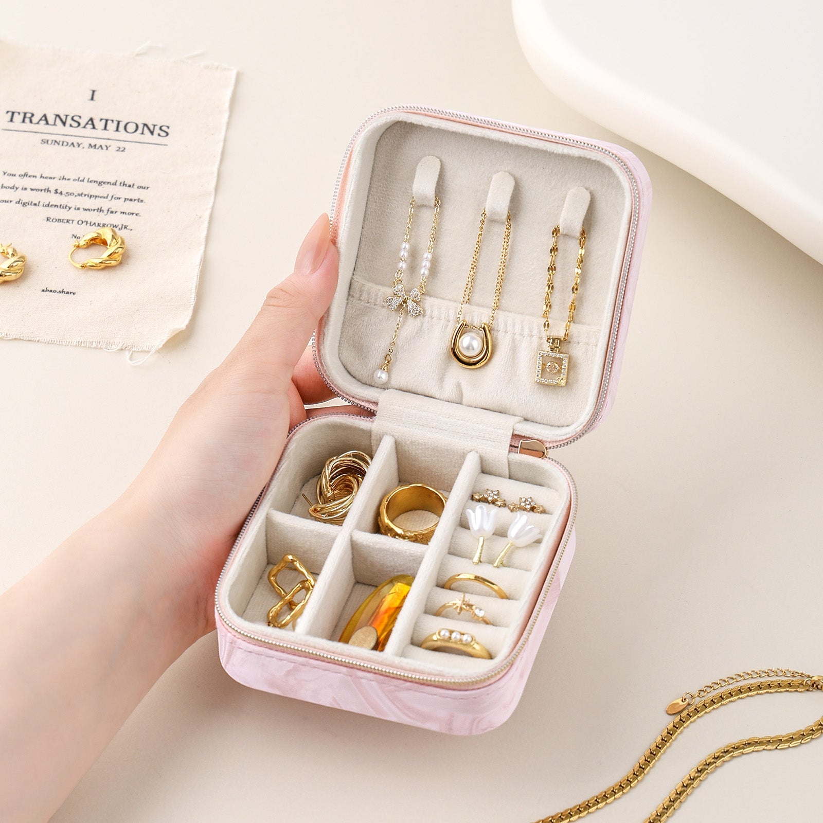 Small Portable Travel Jewelry Case