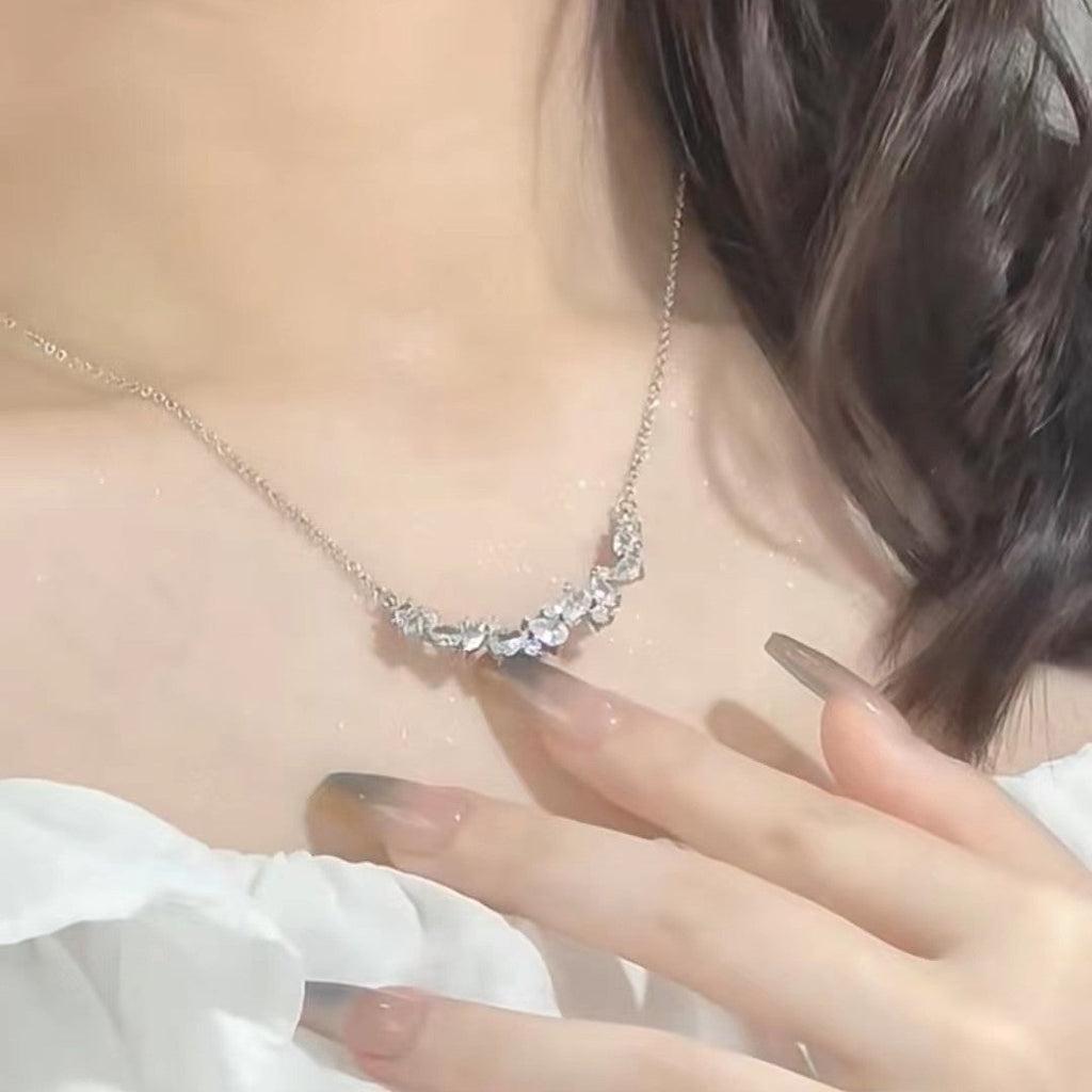 Women's Exquisite Rhinestone Necklace - Wisteria Flower Pendant