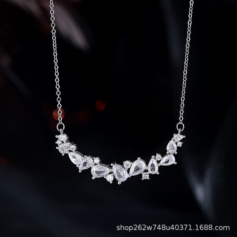 Women's Exquisite Rhinestone Necklace - Wisteria Flower Pendant