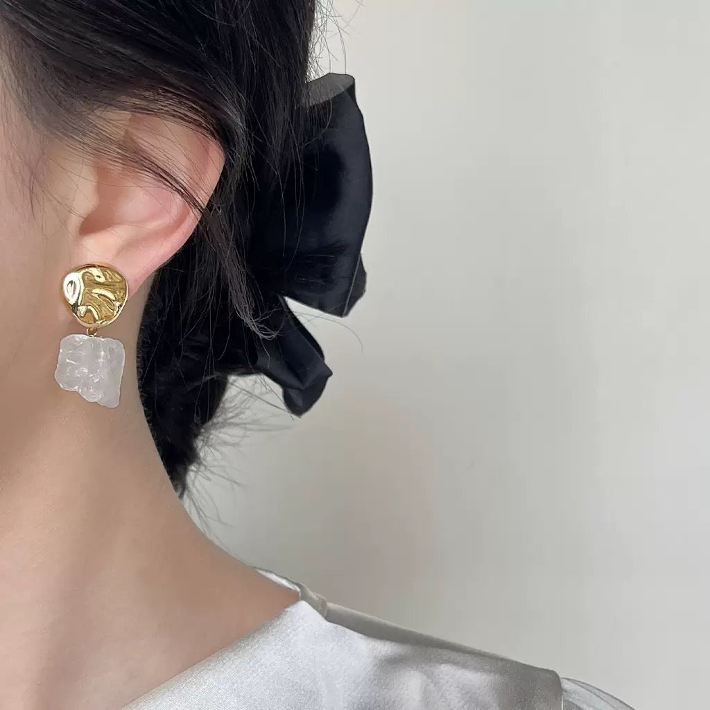 1 Pair Gold Metal Earrings for Women, Lightweight white crystal stone Stud Earrings